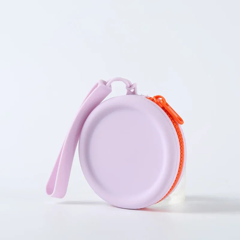 Dog Treat Training Pouch, Portable Silicone Dog Food Treat Pouch with Lanyard and Hook for Outdoor Walking Supply Storage Bag